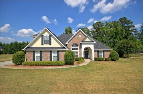 335 Sunderland Circle, Fayetteville, GA 30215