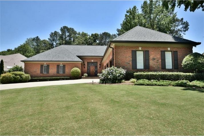 2835 Willow Green Court, Roswell, GA 30076