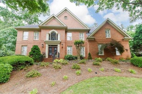 9070 Nesbit Lakes Drive, Alpharetta, GA 30022