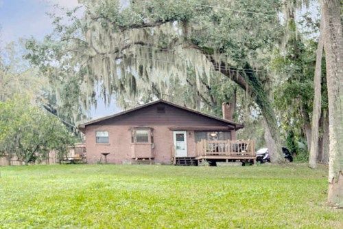 207 WALKER RD, Crescent City, FL 32112