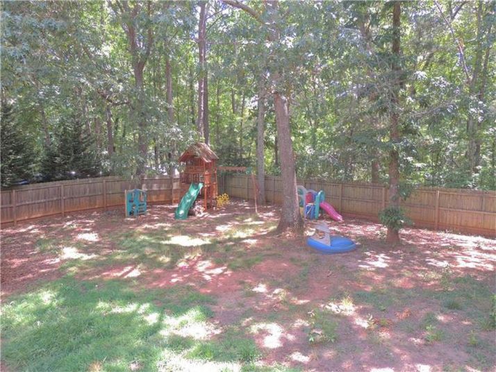 5135 Shadowood Drive, Canton, GA 30114