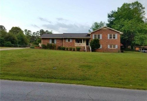 3647 Colonial Trail, Douglasville, GA 30135