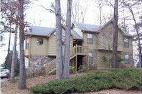 3912 Gate House Lane, Duluth, GA 30096