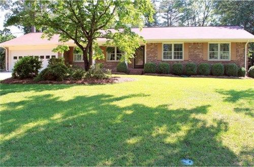 2334 Amber Woods Drive, Snellville, GA 30078