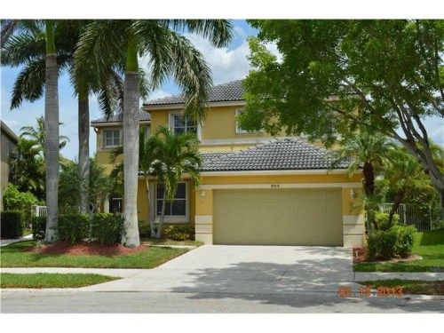 994 Sunflower Cir, Fort Lauderdale, FL 33327