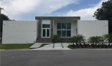 400 90 St Miami Beach, FL 33154