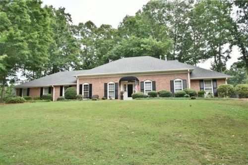 11800 Mountain Laurel Drive, Roswell, GA 30075