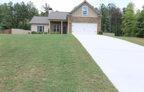 146 Hickory Hills Drive, Newnan, GA 30263