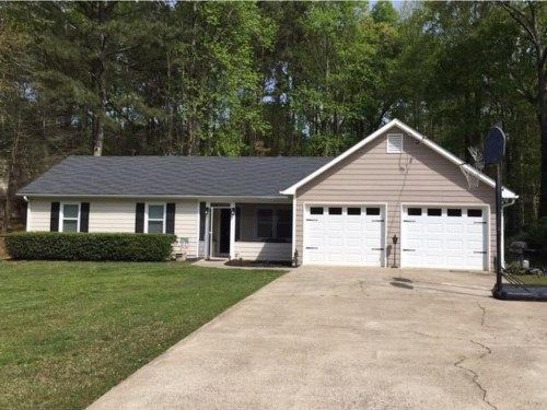 389 Walnut Drive, Woodstock, GA 30189