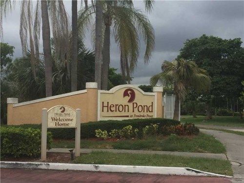 8439 SW 5th St # 207, Hollywood, FL 33025