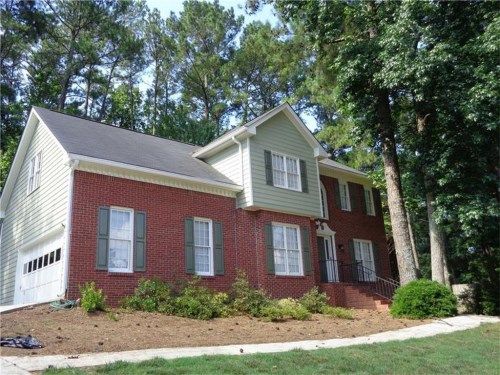 2653 Laurel View Court, Snellville, GA 30078