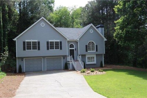 105 Williamsburg Lane, Woodstock, GA 30189