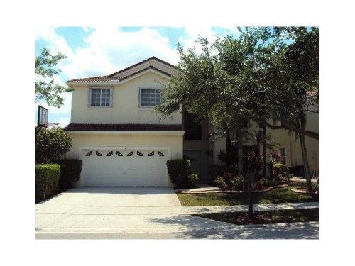 415 Cambridge Ln, Fort Lauderdale, FL 33326