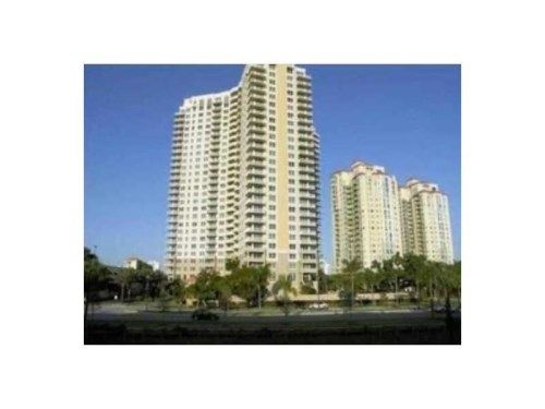 19501 W Country Club Dr # 1911, Miami, FL 33180