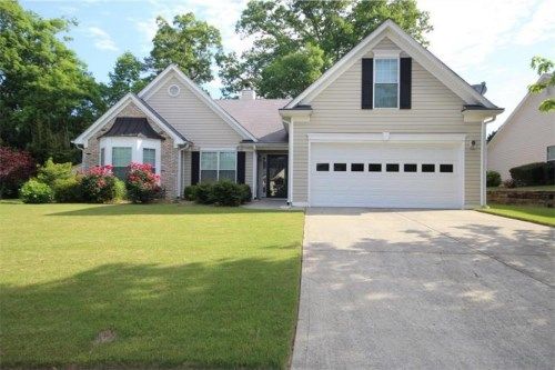 1885 Charleston Oak Circle, Lawrenceville, GA 30043