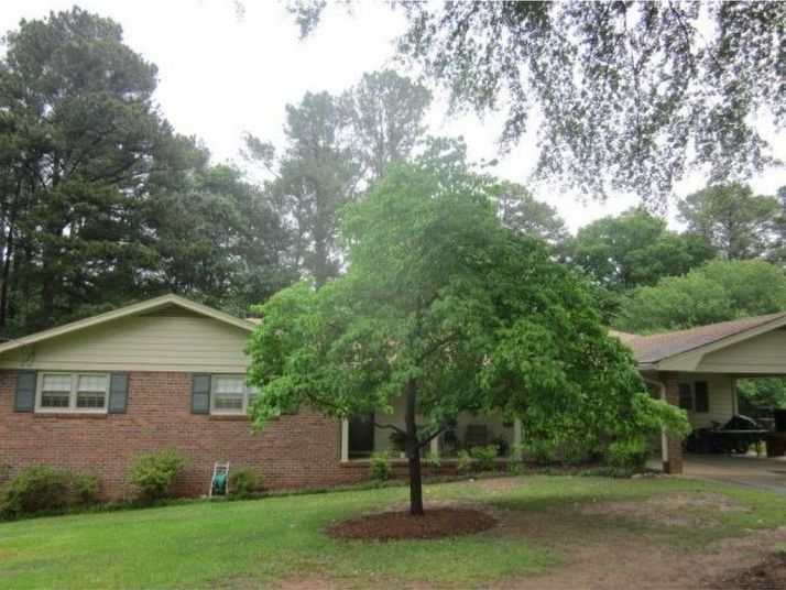 1248 Scenic Way Sw, Lilburn, GA 30047