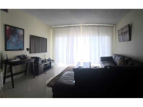 1985 S Ocean Dr # 20L, Hallandale, FL 33009