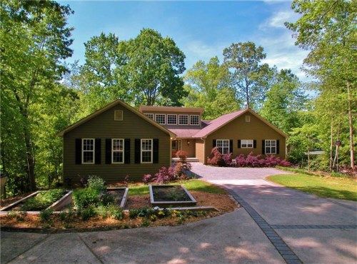 8935 Bay View Court, Gainesville, GA 30506