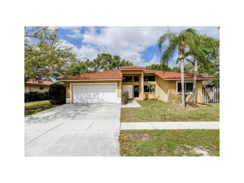 581 SW 169th Way, Fort Lauderdale, FL 33326