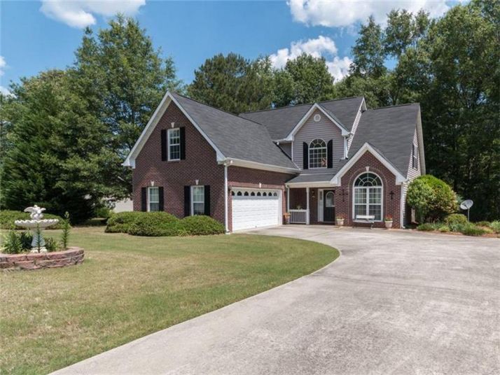 40 Green Valley Drive, Oxford, GA 30054