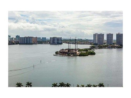 3500 Mystic Pointe Dr # 2201, Miami, FL 33180