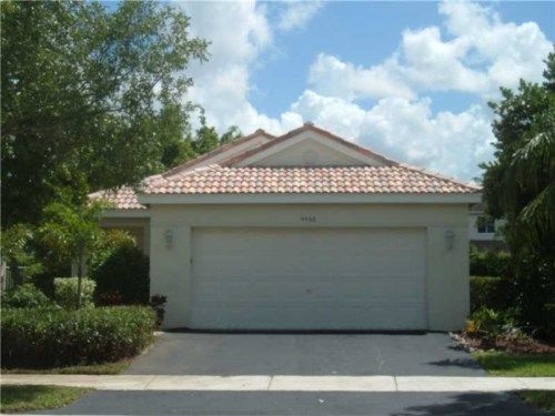 4466 Mahogany Ridge Dr, Fort Lauderdale, FL 33331