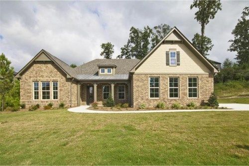 494 Delaperriere Loop, Jefferson, GA 30549