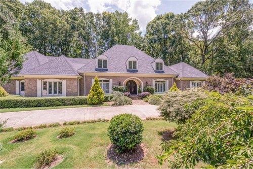 5780 Heards Forest Drive, Atlanta, GA 30328