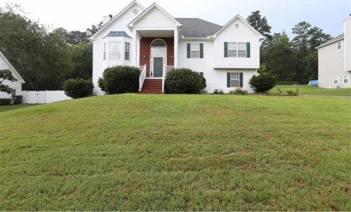 5538 Twin Oak Drive, Douglasville, GA 30135