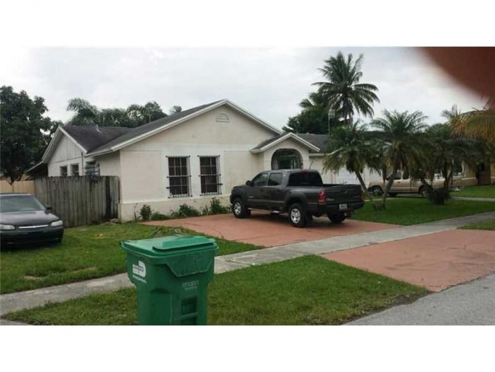 13738 SW 283rd Ter, Homestead, FL 33033