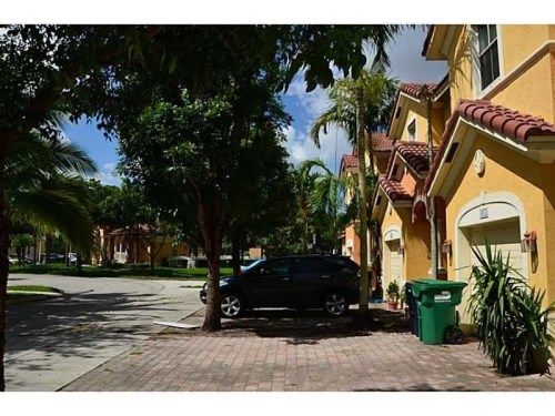 8435 SW 165 PL # ., Miami, FL 33193