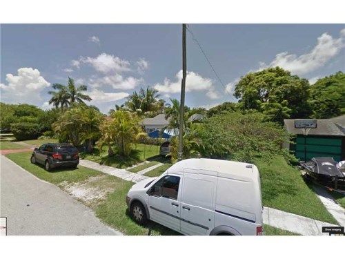 1612 dewey, Hollywood, FL 33020