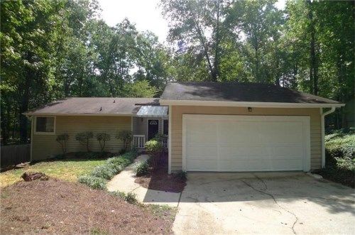 9478 Parkwood Drive, Douglasville, GA 30135