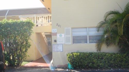 241 SE 9th Ave Apt 207, Pompano Beach, FL 33060