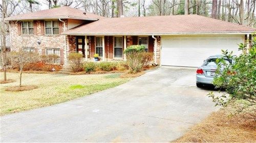 2785 Indian Trail Drive, Tucker, GA 30084