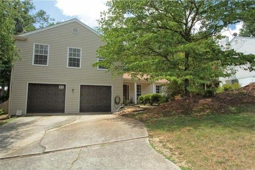 910 Crab Orchard Drive, Roswell, GA 30076