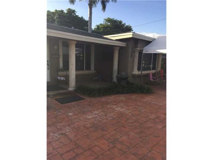 318 N 32nd Ave, Hollywood, FL 33021