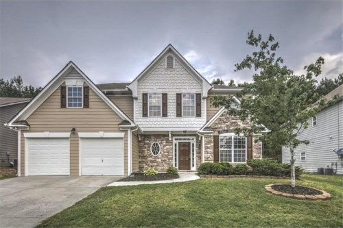 3381 Cooper Woods Drive, Loganville, GA 30052