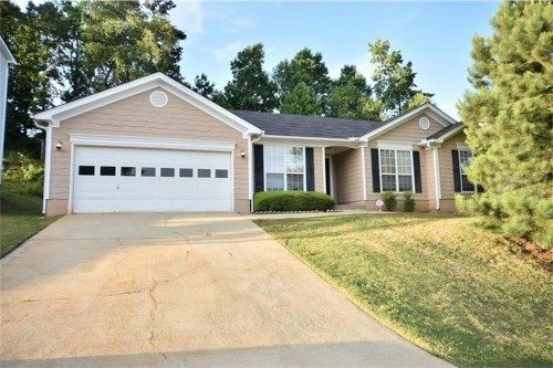 422 Shoal Circle, Lawrenceville, GA 30046