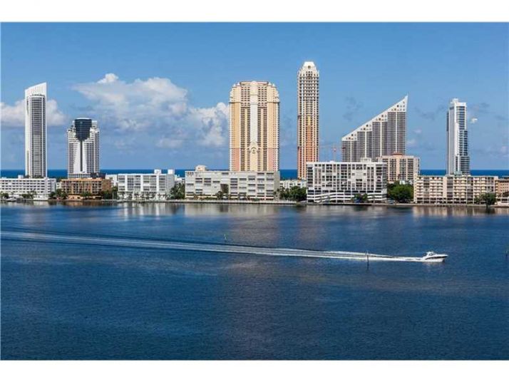 3000 Island Blvd # 1101, North Miami Beach, FL 33160