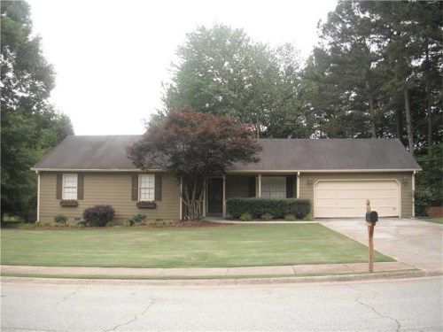 3355 Hudson Lane, Loganville, GA 30052