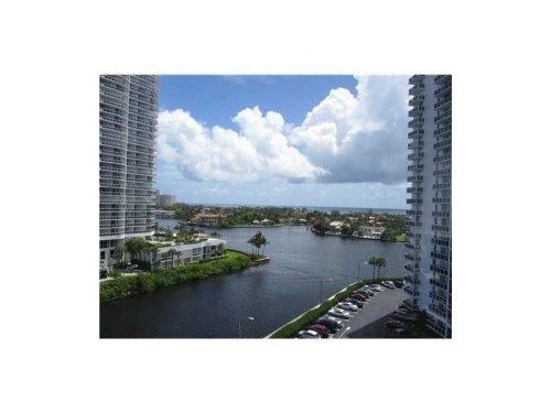 20505 E Country Club Dr # 933, Miami, FL 33180