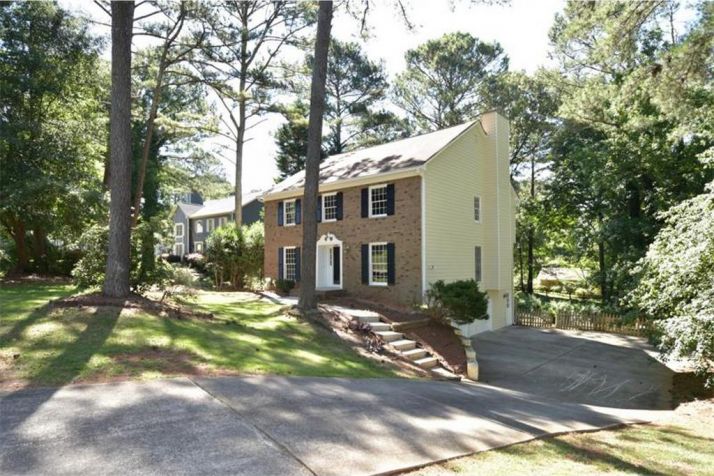 1449 Fawnbrook Court, Lilburn, GA 30047