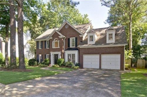 637 Radford Circle, Woodstock, GA 30188