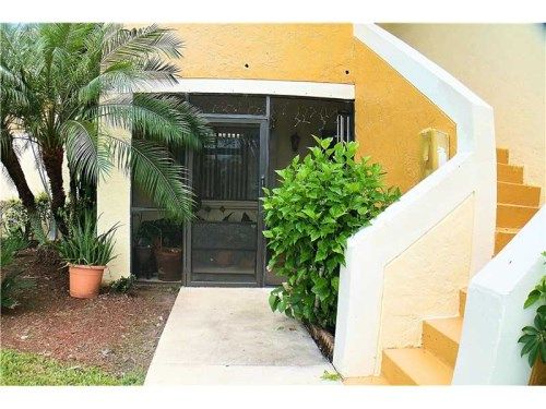 177 Lakeview Dr # 104, Fort Lauderdale, FL 33326