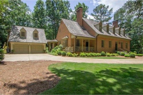 1725 Winterthur Close, Atlanta, GA 30328