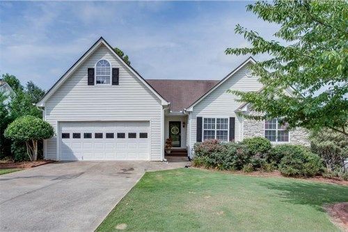 6395 Compass Drive, Flowery Branch, GA 30542