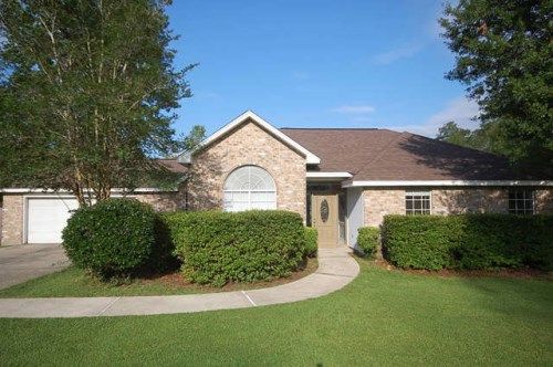 208 Cherokee Dr., Abita Springs, LA 70420