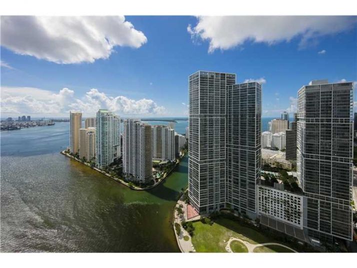 200 Biscayne Boulevard W # 4303, Miami, FL 33131