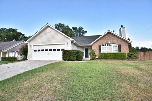 1827 Fort River Way, Dacula, GA 30019